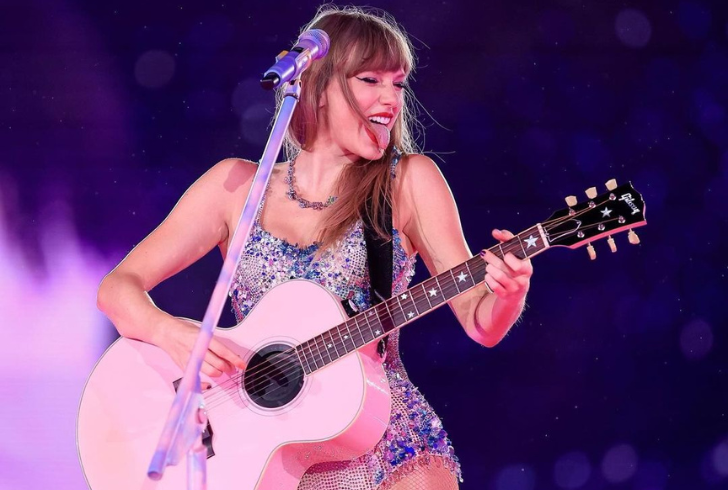 taylorswift | Instagram | Taylor's Singapore shows packed with surprises and musical mash-ups.
